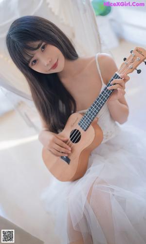 UGIRLS – Ai You Wu App No.2396: 柚子 (35 photos)
