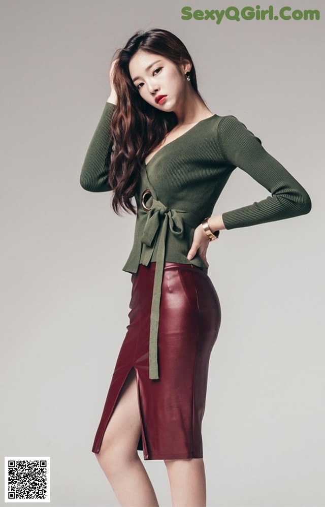 Beautiful Park Jung Yoon in the October 2016 fashion photo shoot (723 photos) No.018697